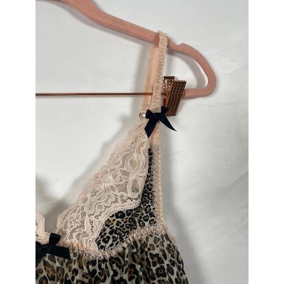 Victoria Secret Women Animal Print Sleepwear Nightgown Open back Tied Size M - Picture 6 of 8